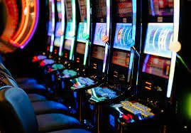 kebo88 slot mobile app home screen showing deposit methods and live tables